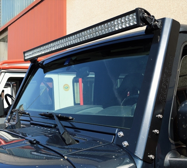Lysbar - LED bar holder til Jeep Wrangler JK fra Raptor 4x4